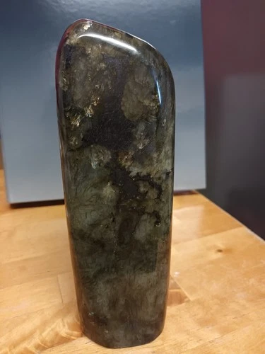 Labradorite Large Freeform Blue Gold Flash from Madagascar 2040g - Image 3